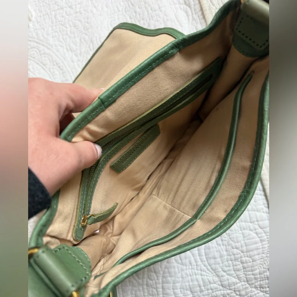 Isabella Fiore crossbody saddle bag, Josephine Shoulder sage - Picture 5 of 8